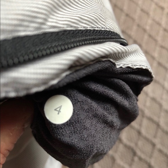 RARE Lululemon Downtime Hooded Jacket - Picture 7 of 8